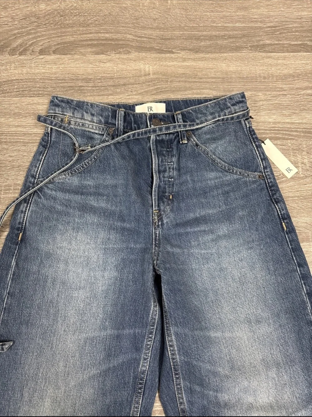 High Rise Rigid Bow Jeans - Picture 3 of 9